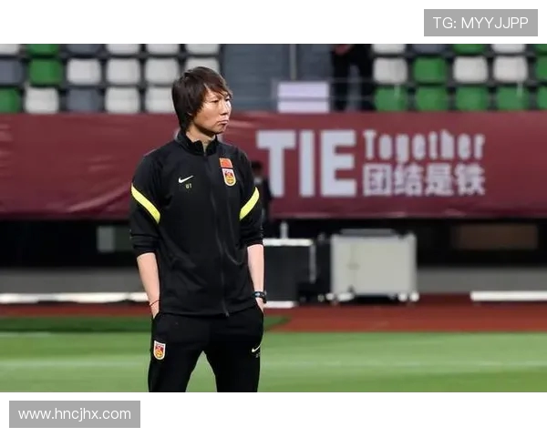 南京滑板队状态引发热议球迷与选手间的争论与期待 南京滑板队状态引发热议球迷与选手间的争论与期待