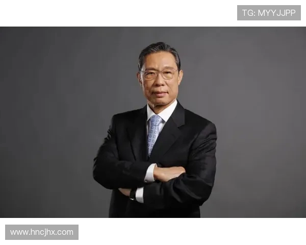 杨娜专访：从乒乓球新星到世界冠军的奋斗与成长之路